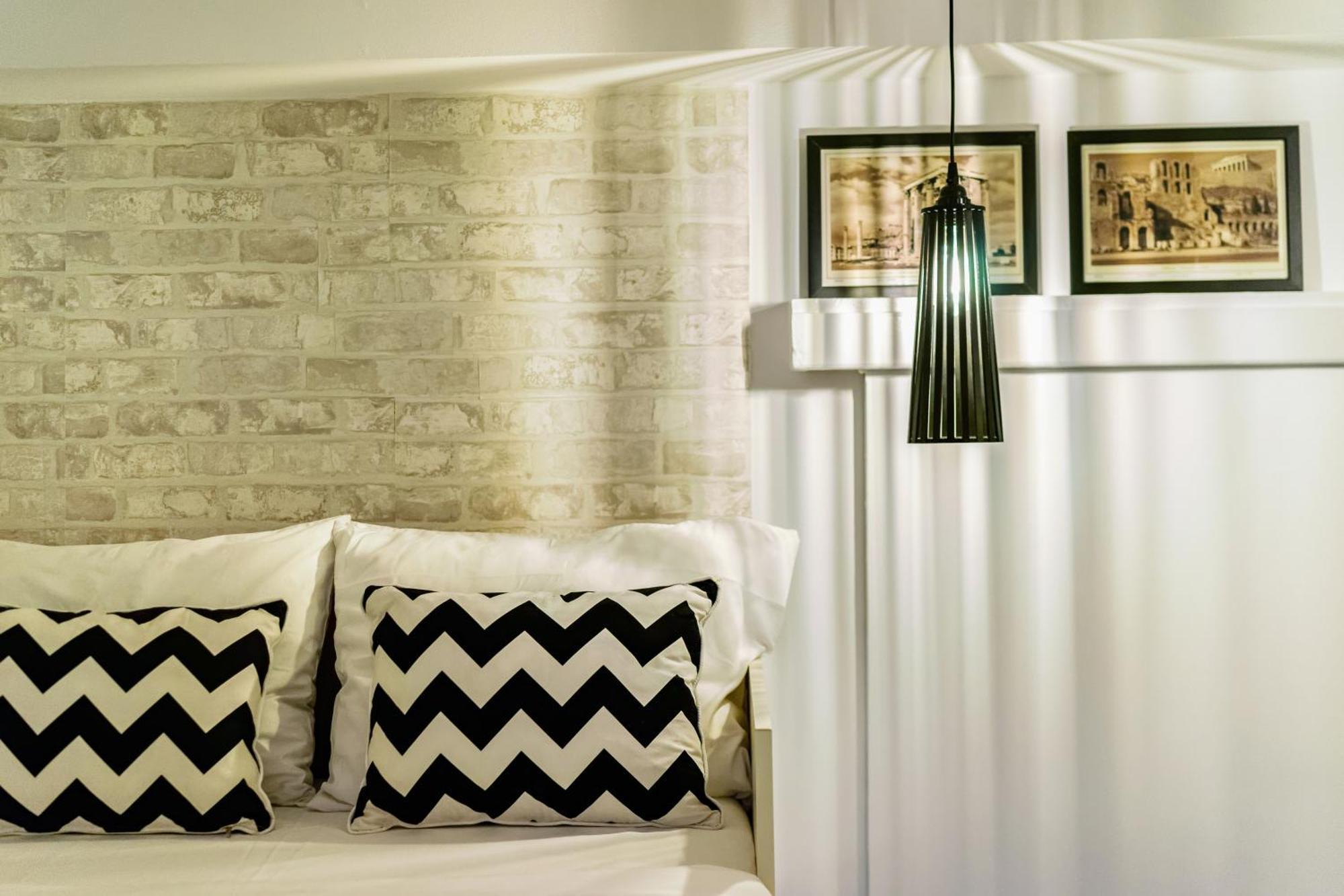 Acropolis Elegant Maisonette By Lodgespot Athena Bagian luar foto