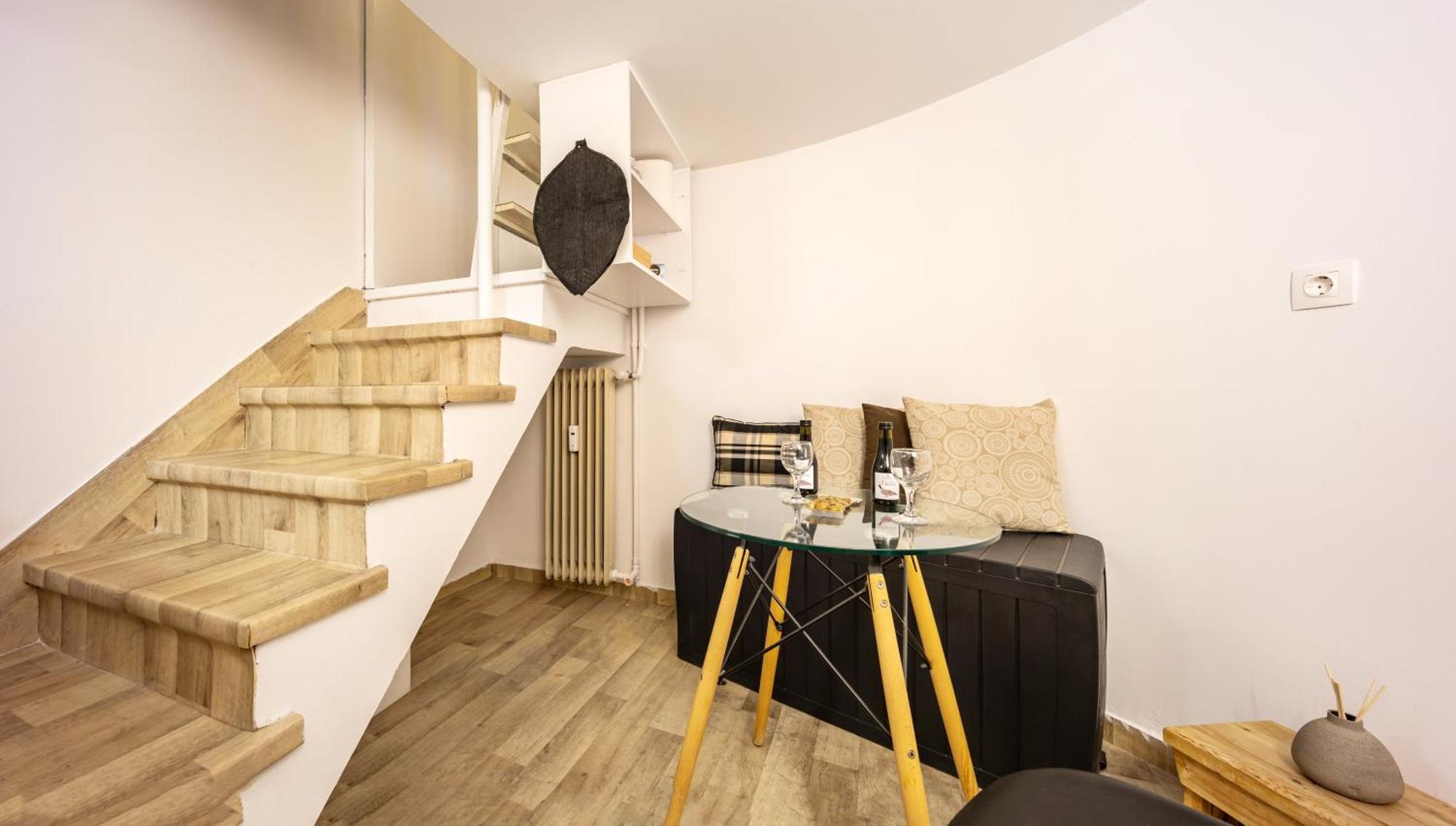 Acropolis Elegant Maisonette By Lodgespot Athena Bagian luar foto