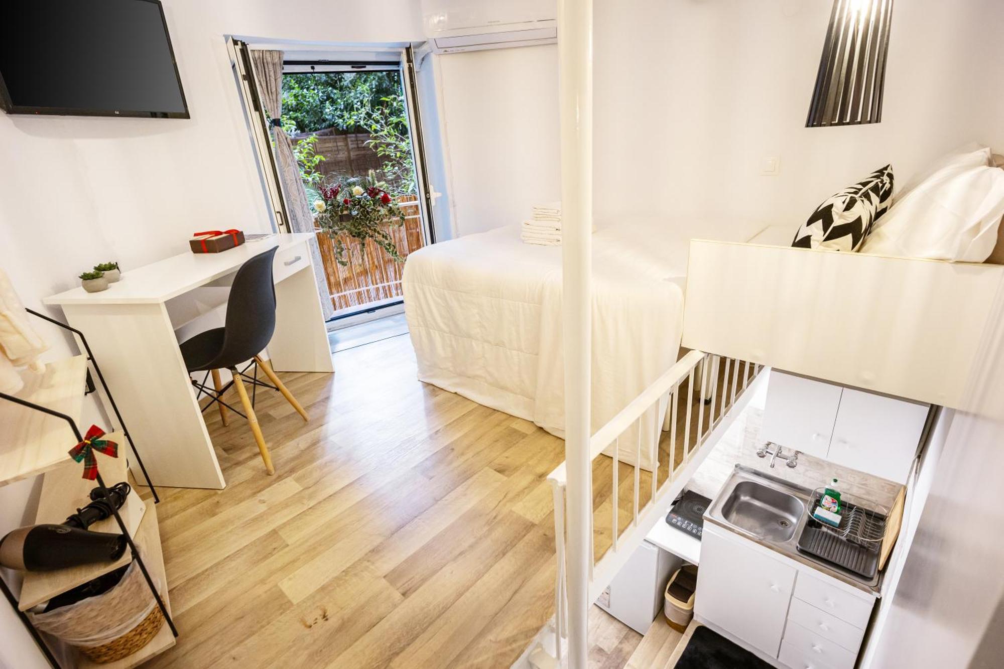 Acropolis Elegant Maisonette By Lodgespot Athena Bagian luar foto