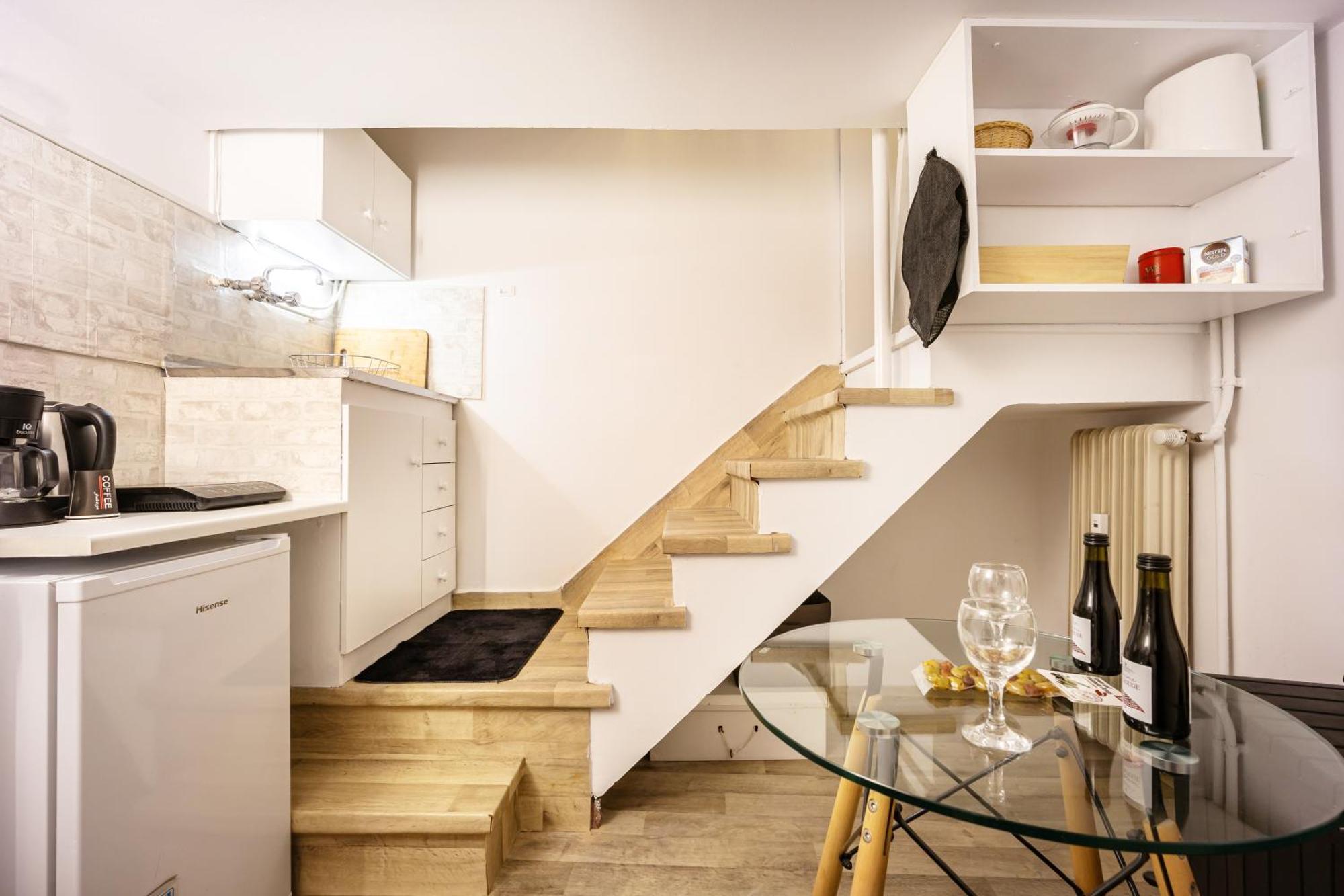 Acropolis Elegant Maisonette By Lodgespot Athena Bagian luar foto